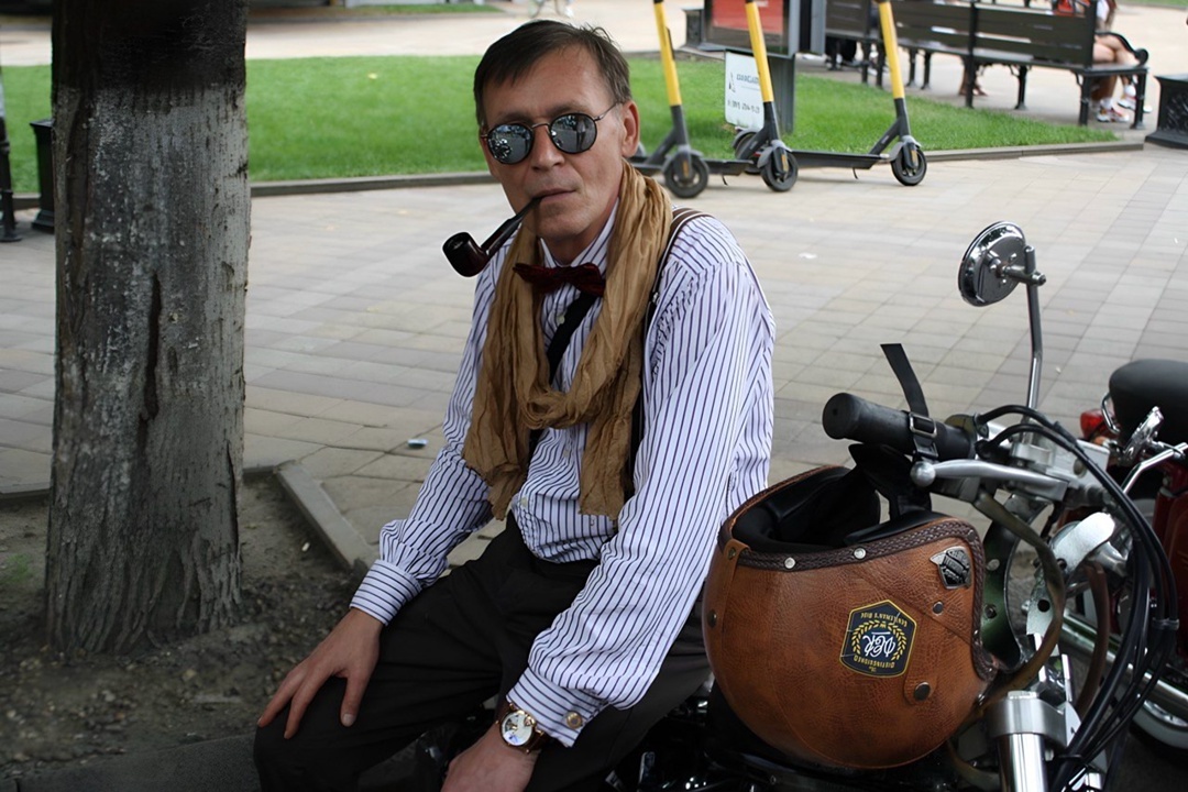 Адвокат-Мотоциклист Дмитрий Черепанов участник проекта мото-помощь Юга РФ 