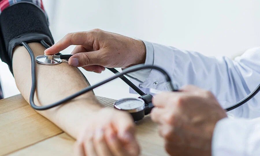 Низкое давление — это хорошо или тревожный сигнал? Правда о гипотонии, которую все считают «нормой»