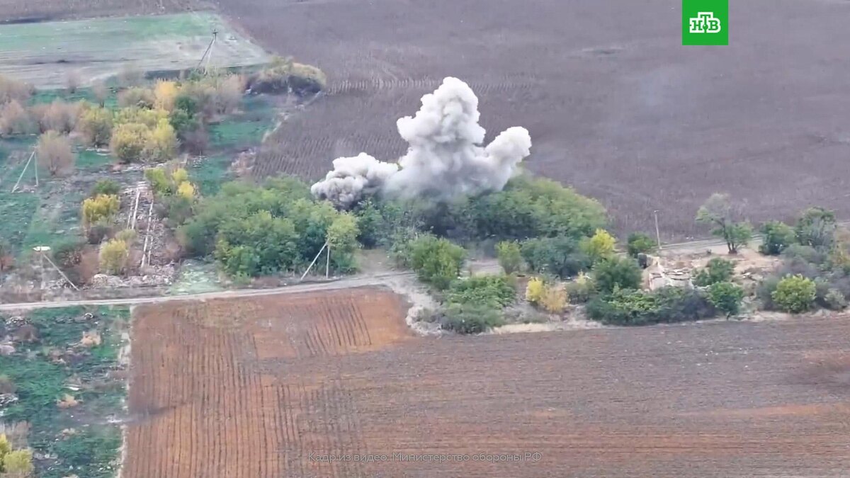    Минобороны РФ показало кадры боев за Алексеевку в Днепропетровской области