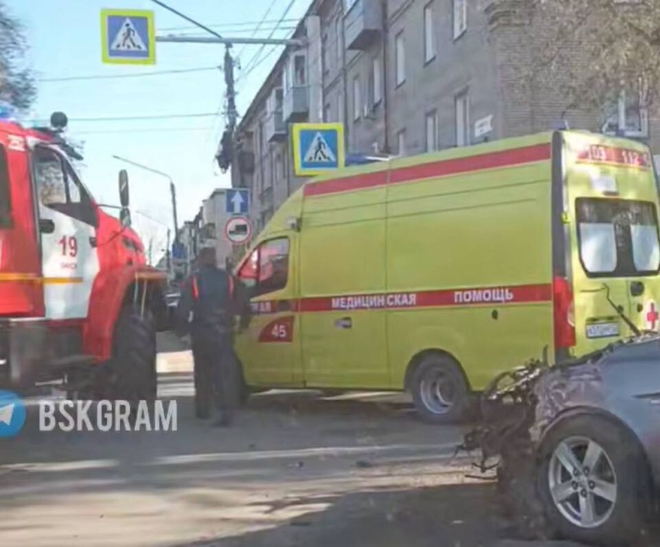    ДТП на пересечении улицы Красноармейской и переулка Училищного. Источник: t.me/bskgram