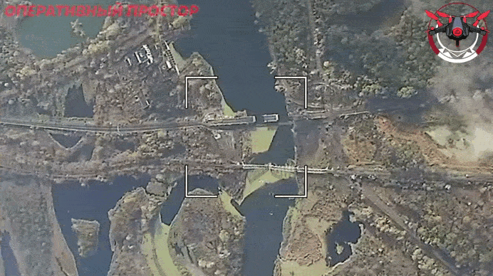    УМПК-ПД с ФАБ-500 разрушили понтонный мост в н.п. Райгородок на Краснолиманском направлении. Видео: "Мама, я живой"