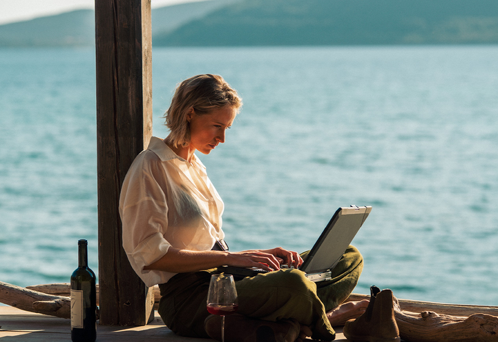 Листайте кадры.