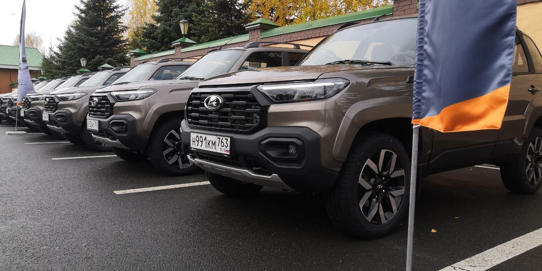 АвтоВАЗ начал отправлять дилерам новые «Нива Travel 2025»: цена шокировала даже бывалых автоэкспертов