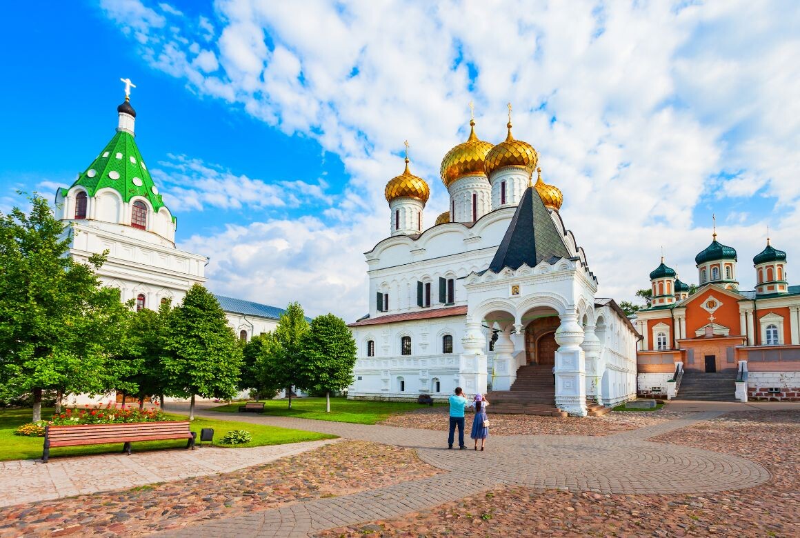 Ипатьевский монастырь (Andrey Khrobostov / Canva)