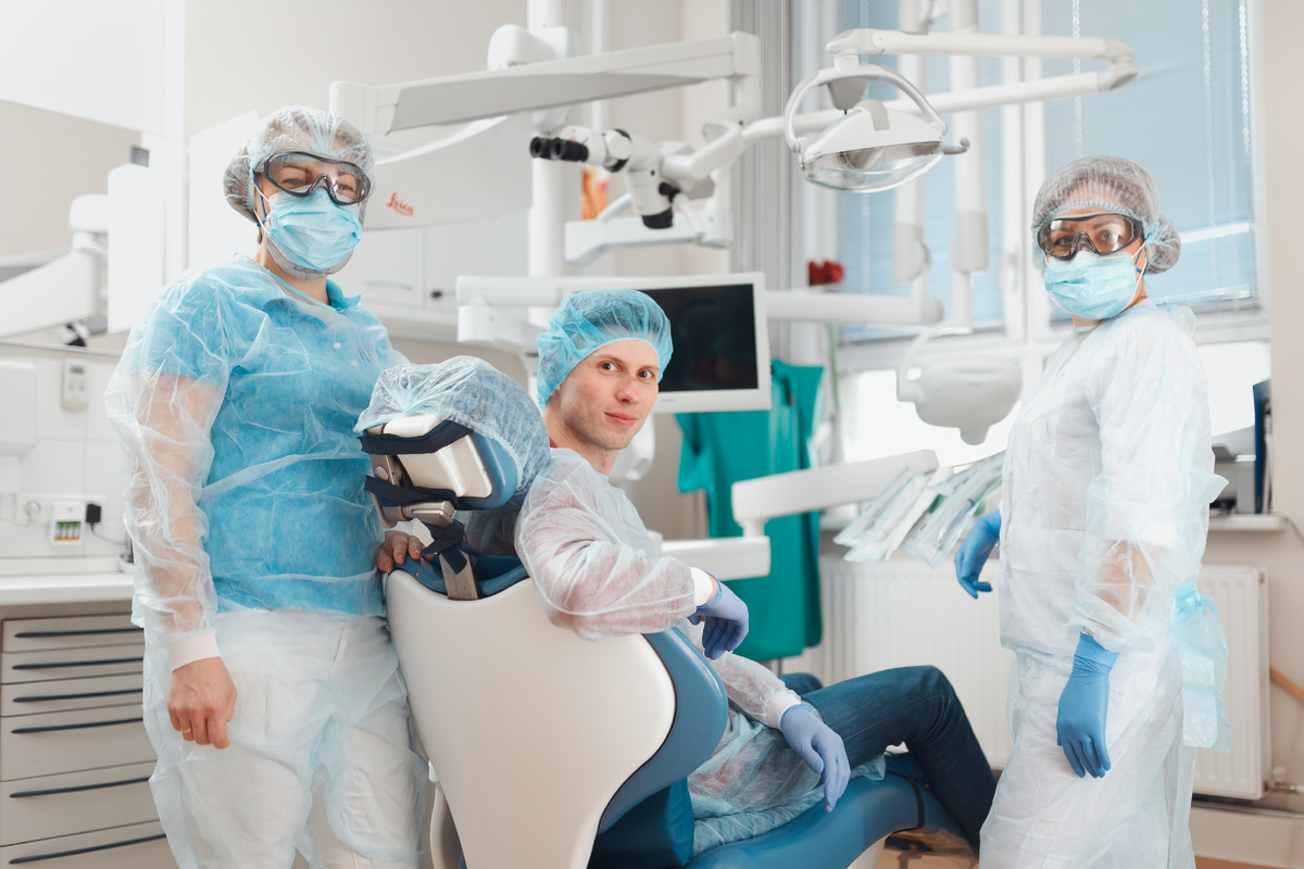 Фотография взята с сайта стоматологии Дмитрович Фэмили https://www.dmitrovich.ru/