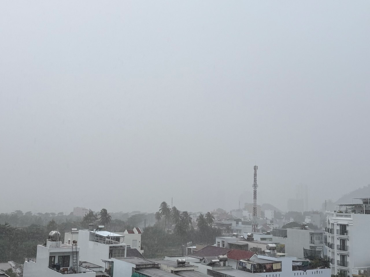 Очень плохая видимость в дождь