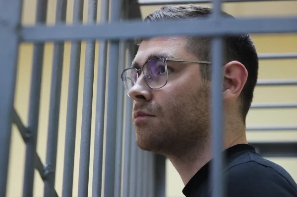    Редактора URA.RU оставили в СИЗО по делу о взятке дяде-полицейскому