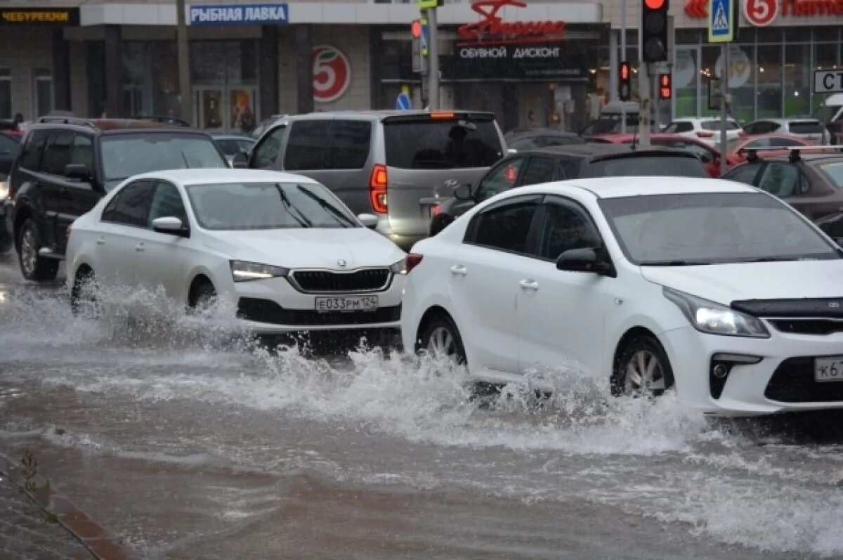    Оренбурженка отсудила у мэрии крупную сумму за утонувший в дождь автомобиль