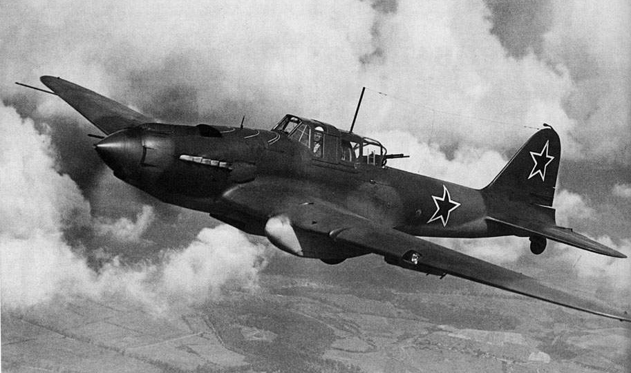 На его самолете было написано "День урожая". Немцы не знали, что жатву он будет собирать в небе