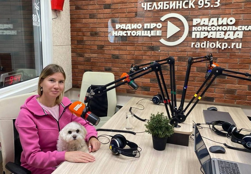    Ольга Фаткулина в эфире спортивной программы «Овертайм» на радио «Комсомольская правда—Челябинск». Фото: редакция КП-Челябинск