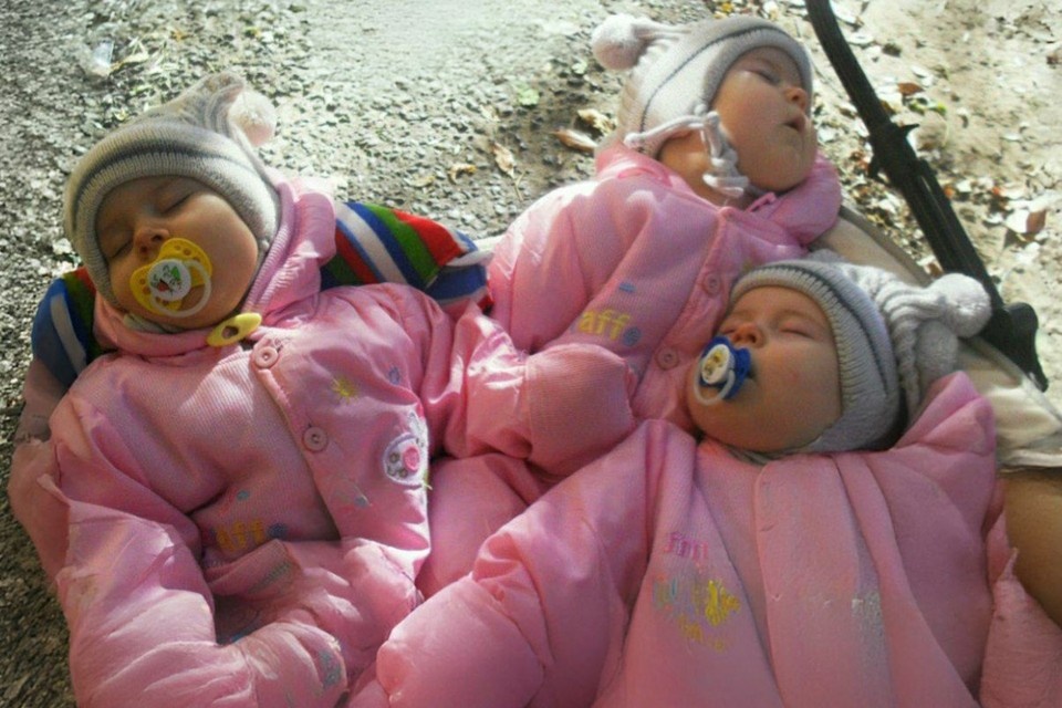    Жительница Новочеркасска родила девочек-тройняшек. из архива героя публикации.