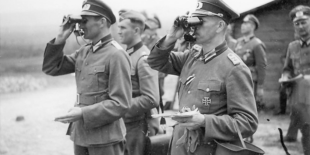 Немцы были поражены его стойкостью: они пришли посмотреть на мертвеца, который продолжал сражаться