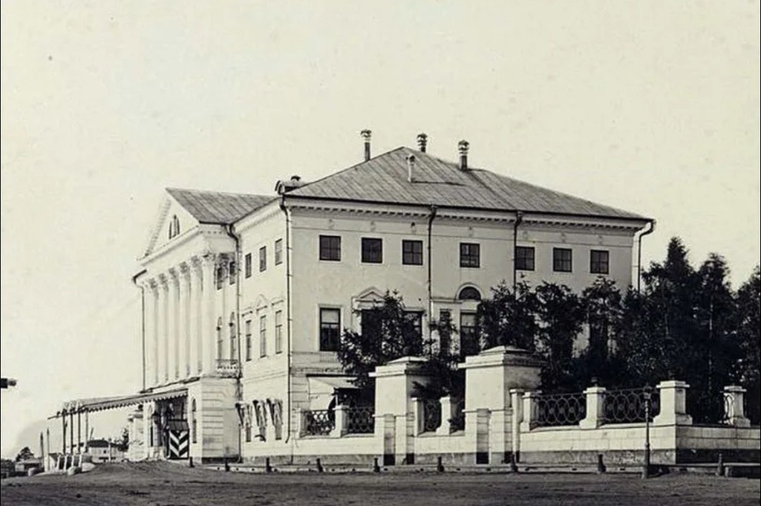 Дом генерал-губернатора Н.Н.Муравьева-Амурского, из интернета.