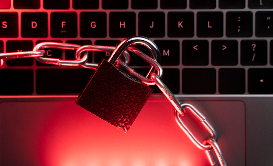    «Авито» внедрил генеративный ИИ в кибербезопасность