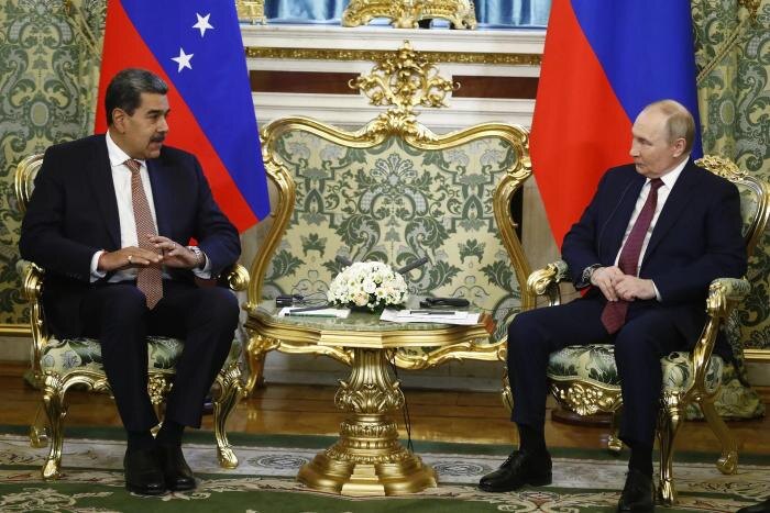 Президент Венесуэлы Николас Мадуро и российский лидер Владимир Путин. Обложка © Life.ru