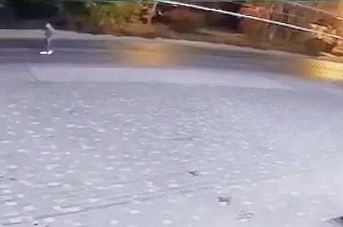    Последние мгновения жизни погибшего в ДТП волгоградца попали на видео