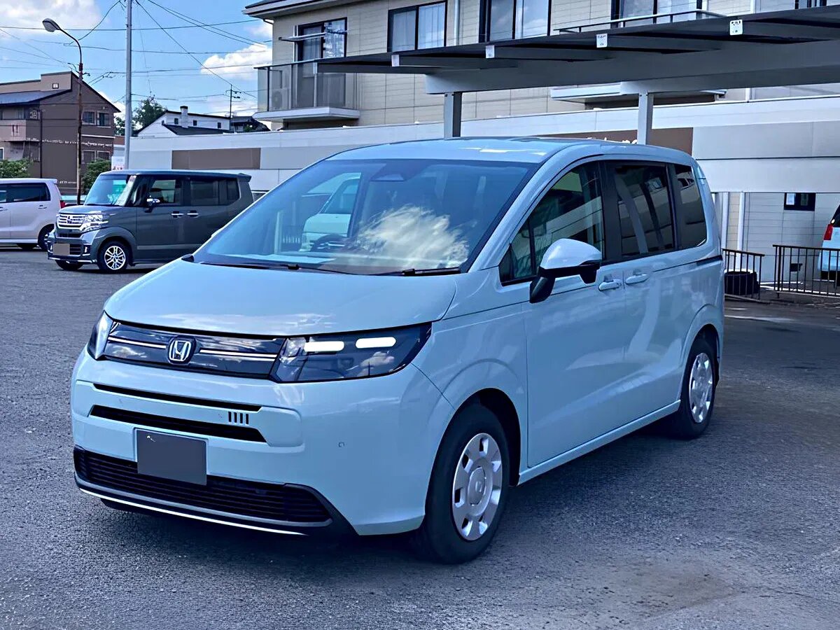 Honda Freed Crosstar 3 поколения