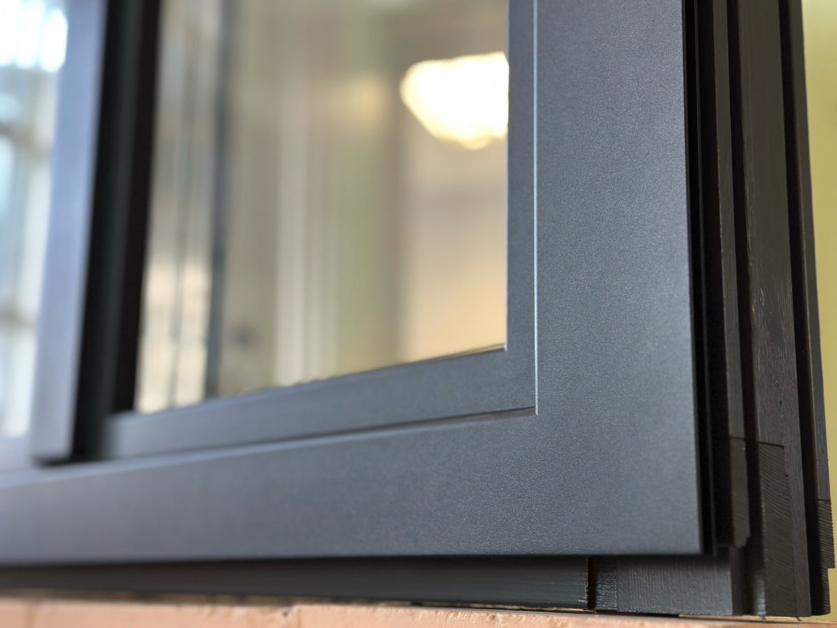 Дерево-алюминиевое окно 2.0