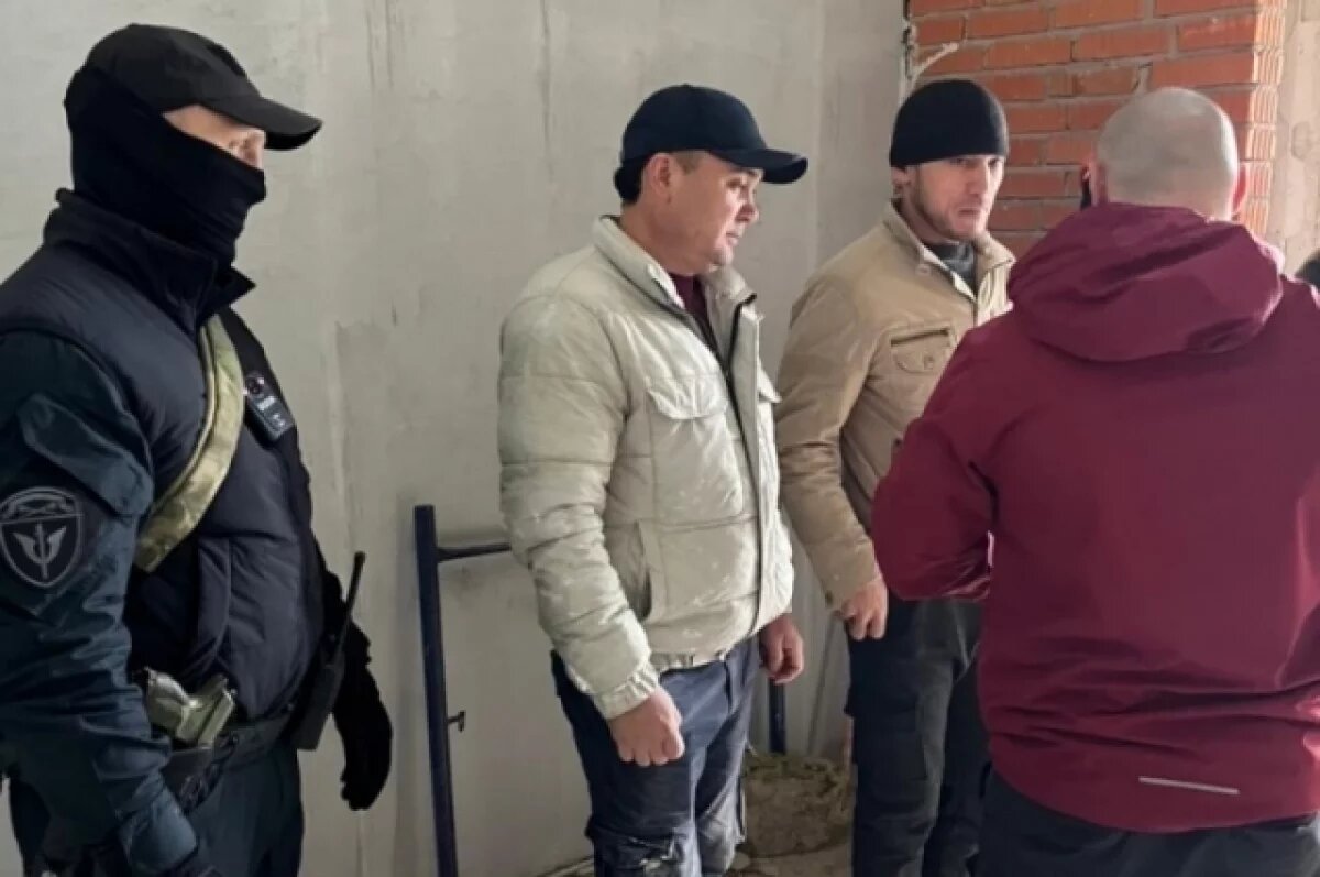    В Твери проверили стройки, где работают мигранты