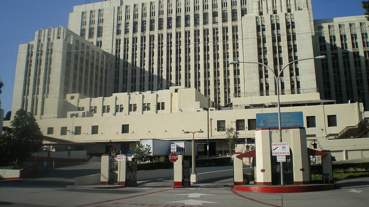 Занятия Центра подготовки травматологов ВМС США проходят в Медицинском центре Лос-Анджелеса. (Фото предоставлено Wikimedia Commons)