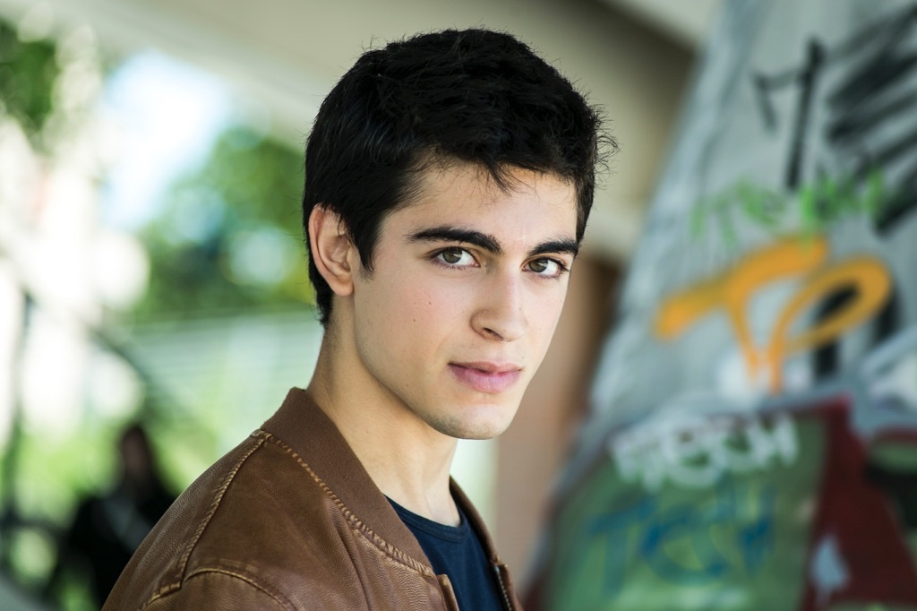 КАРМИНЕ БУСКИНИ