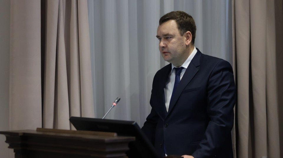    Владимир Попков уволен с должности чуть раньше, чем отработал свой трехлетний срок. Фото: облдума.