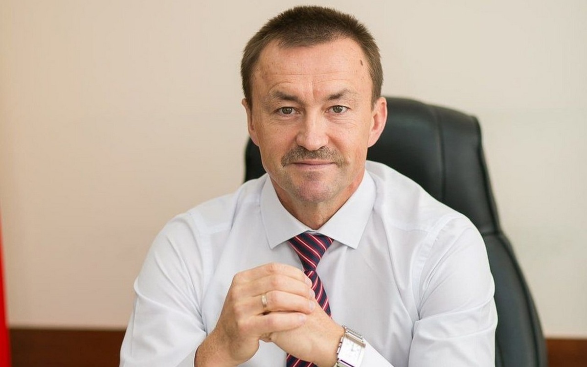    Новый спикер воронежской облдумы Юрий Матузов поучаствует в отборе кандидатов на пост главы «подшефного» ему Бутурлиновского района Фото: администрация Бутурлиновского района Воронежской области