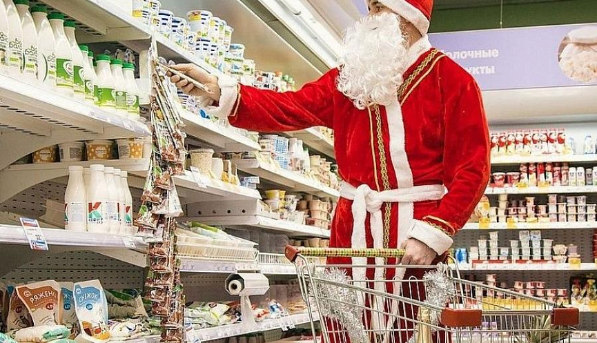 Что хорошо продается перед Новым годом: анализ трендов и советов для успешной торговли 