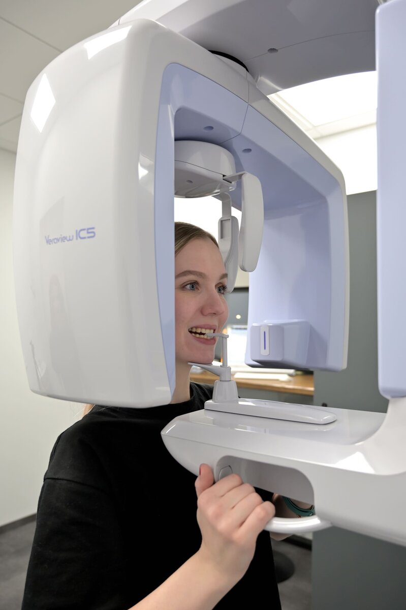 Можно ли лечить зубы во время беременности и кормления грудью