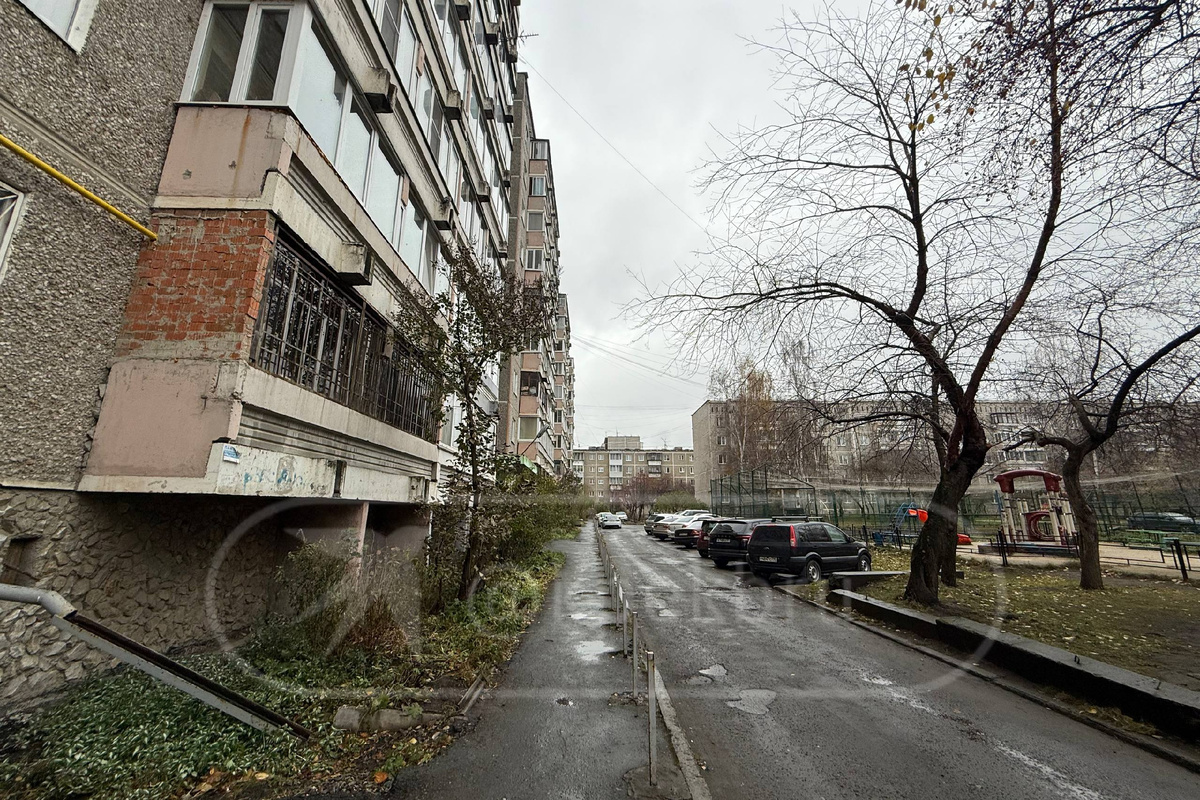 Подросток жил с отцом и бабушкой
