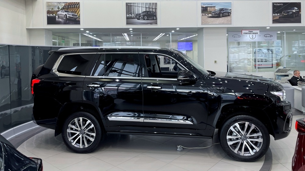 «Китайский Land Cruiser» в России никто не берёт, но цена растёт. Источник иллюстрации - auto.ru