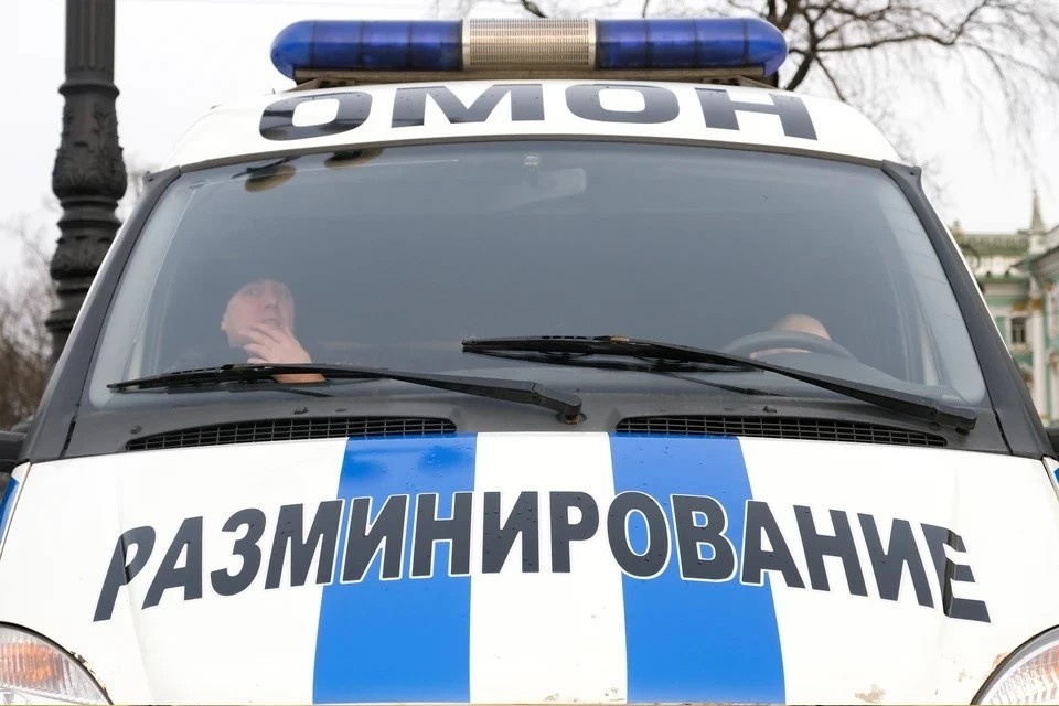    Сотни людей вывели из выставочного центра «Крокус Экспо» в Красногорске Артем КИЛЬКИН