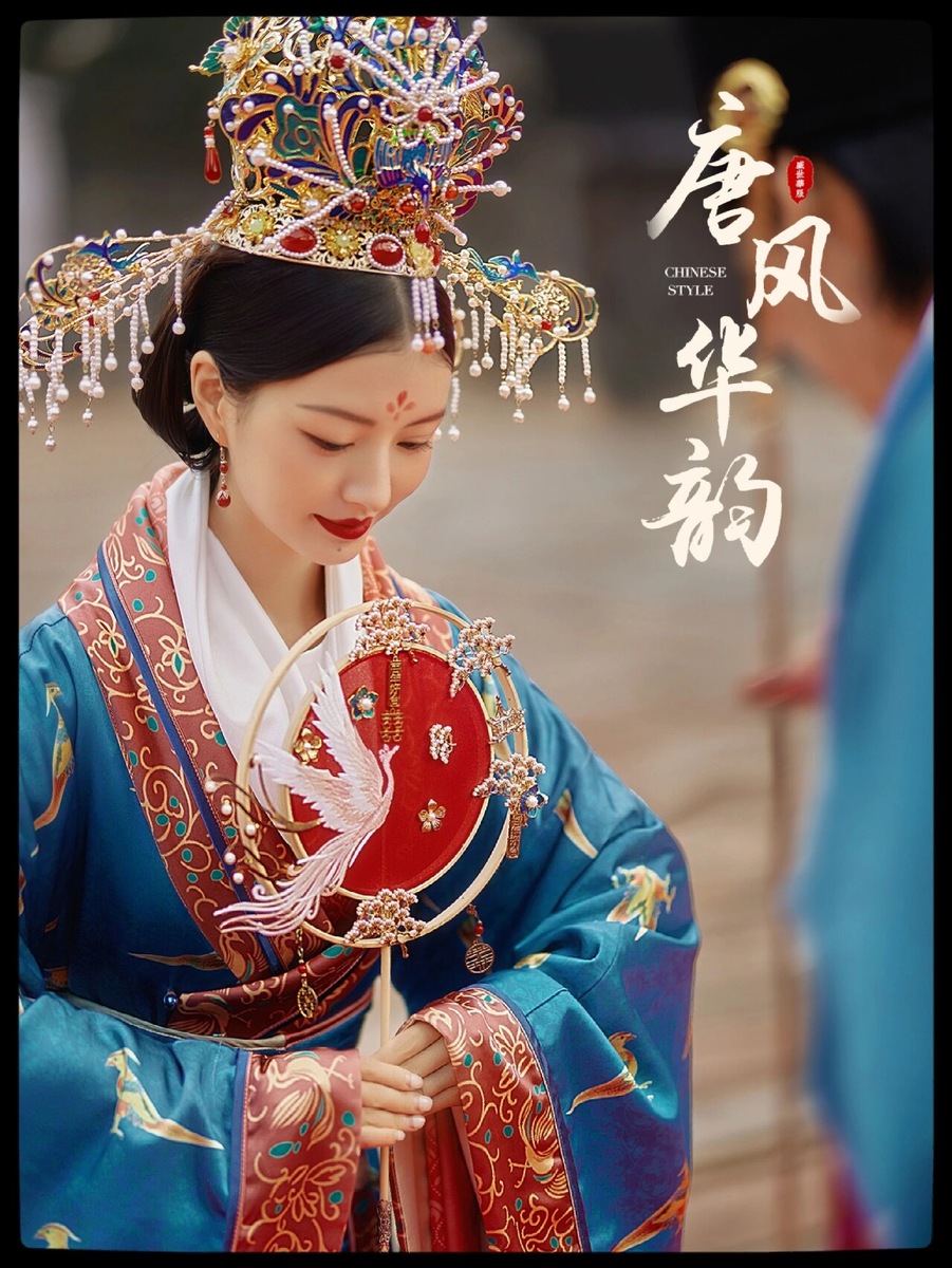 Свадебная корона и наряд невесты эпохи Тан. Реконструкция.