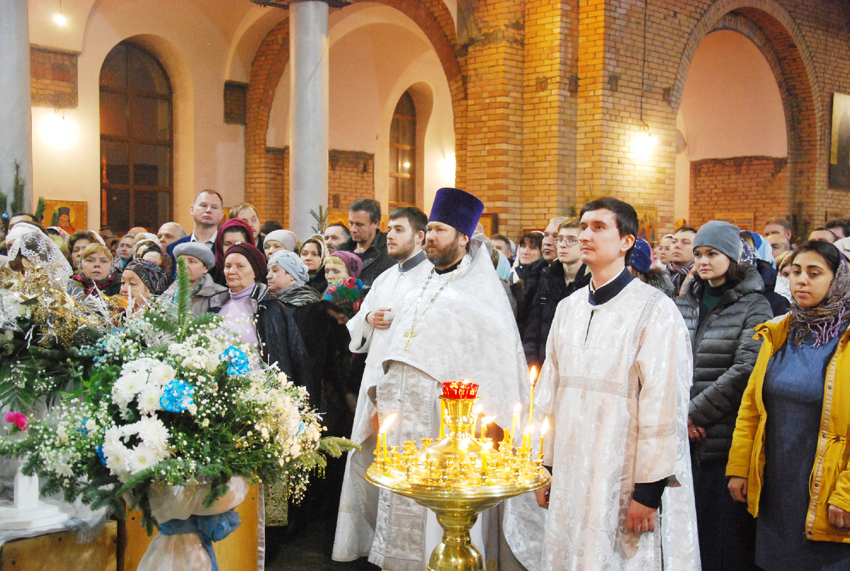 В конце богослужения