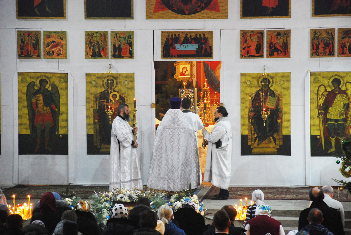 Праздничное богослужение в Казанском храме