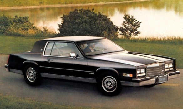 Cadillac ориентировал Eldorado Touring Coupe непосредственно на покупателей европейских автомобилей класса люкс, называя его «другой породой Cadillac».