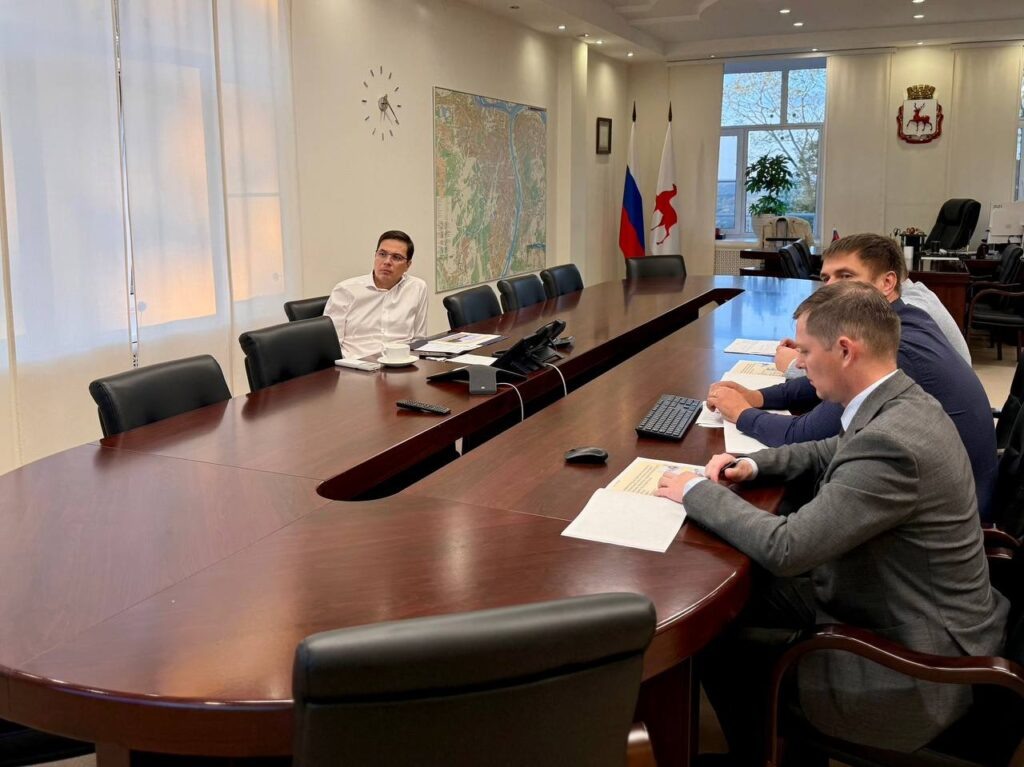    Шалабаев в кабинете tumanova