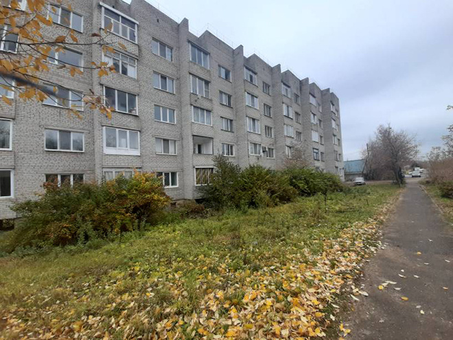 
Дом номер 10 напоминает «гармошку» - фасад сделан ступенчатым, постепенно отступая назад