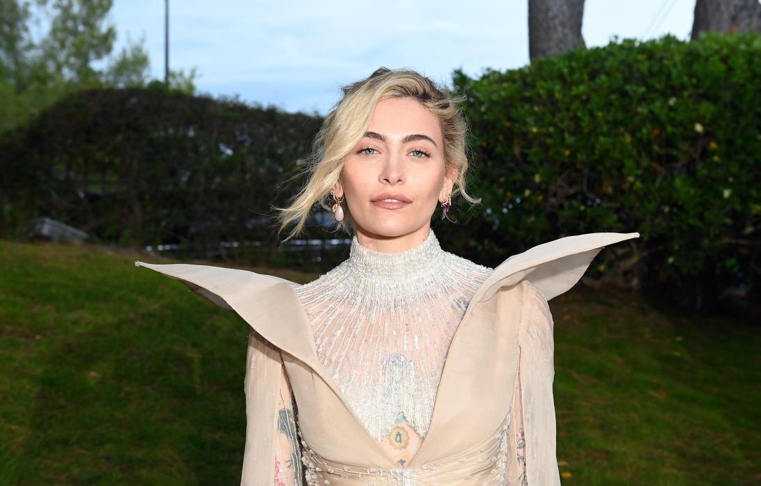 Пэрис Джексон на гала-вечере amfAR в Каннах в 2025 году