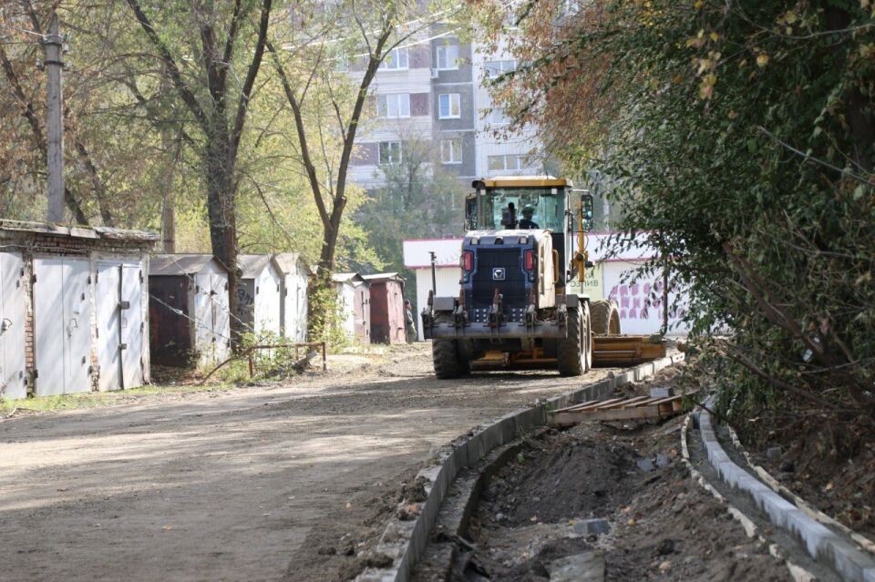    Ремонт дороги в Бийске. Источник: t.me/shchigrev_bsk