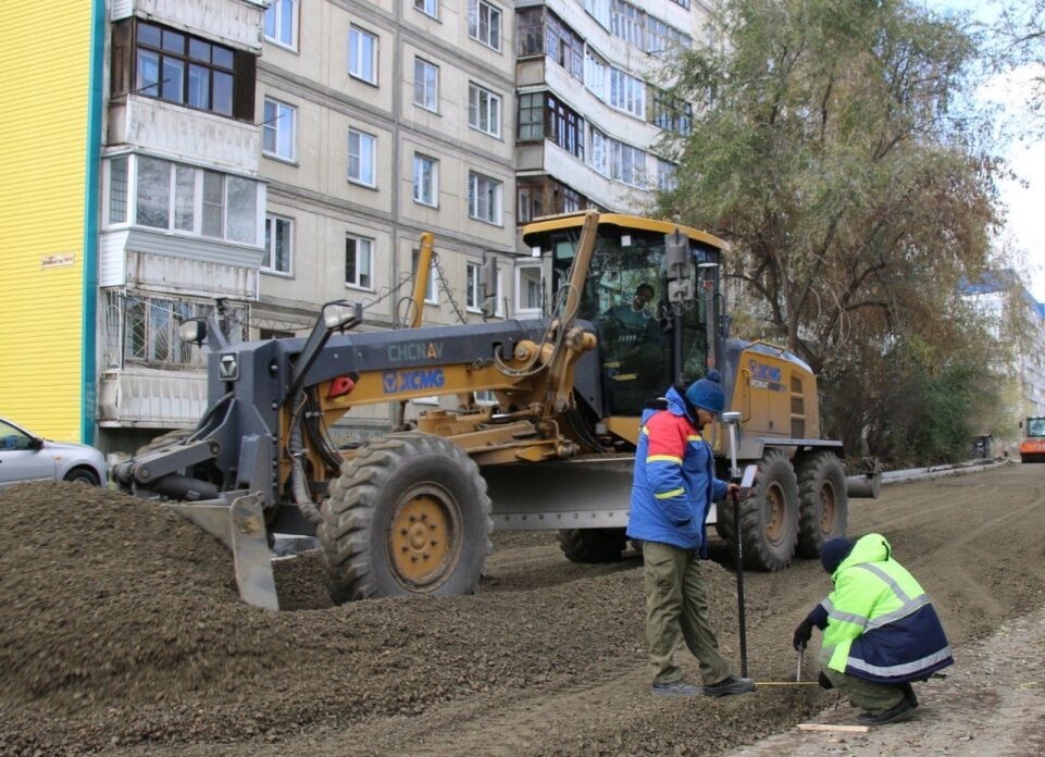    Ремонт дороги в Бийске. Источник: t.me/shchigrev_bsk