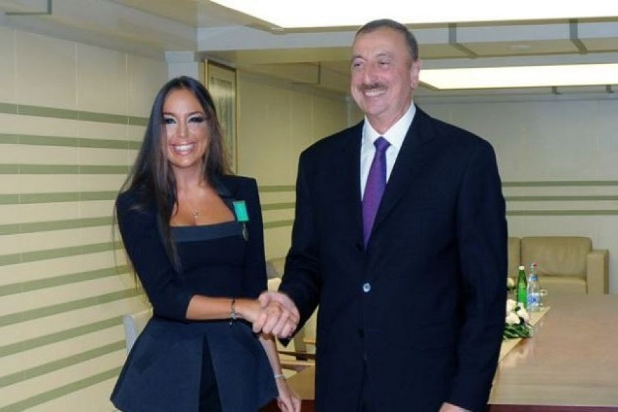 Лейла с могущественным кавказским отцом 