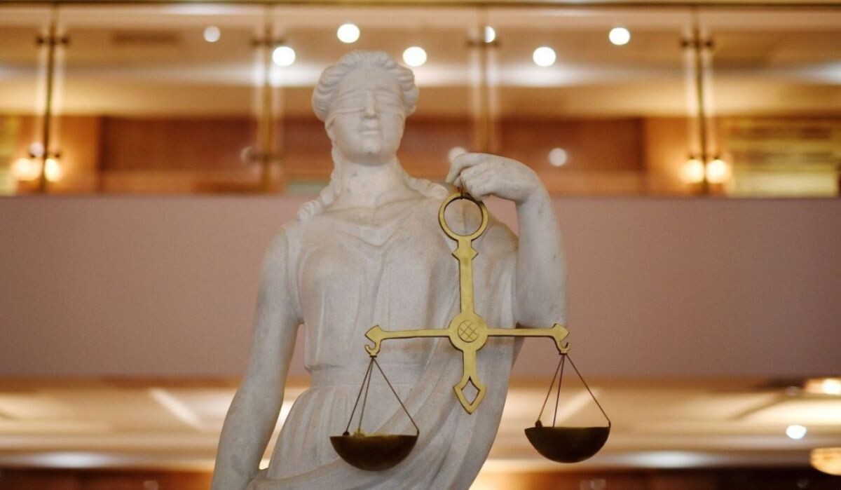     Статуя богини правосудия Фемиды. Источник: ria.ru Автор фото: Владимир Астапкович