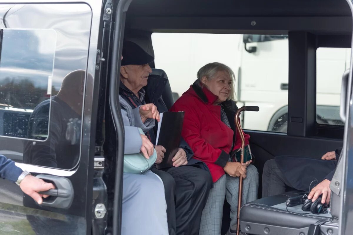    Всю жизнь пенсионеры прожили в Латвии, но ответ в так называемой анкете лояльности власти прибалтийской страны не устроил и их депортировали