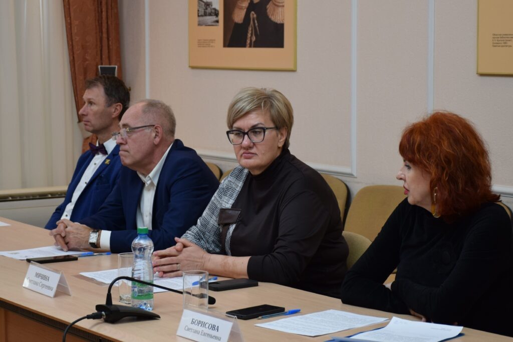    Общественники обсудили культурное сотрудничество с Перевальским округом ЛНР Мария Чалкина