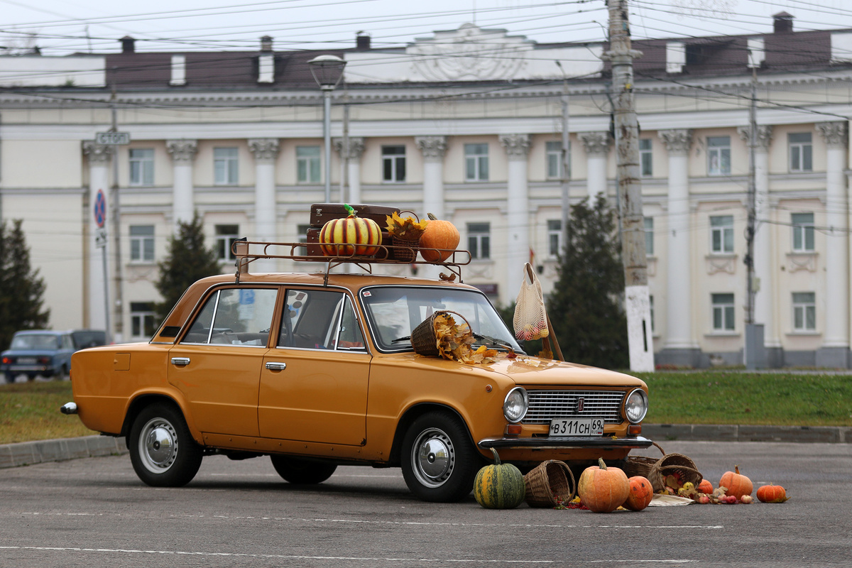 шикарная инсталяция от тверского ретро клуба