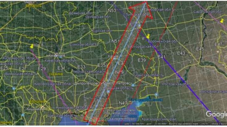 Рис. 7. Красной стрелкой показана траектория ККТ800 над Украиной и РФ.