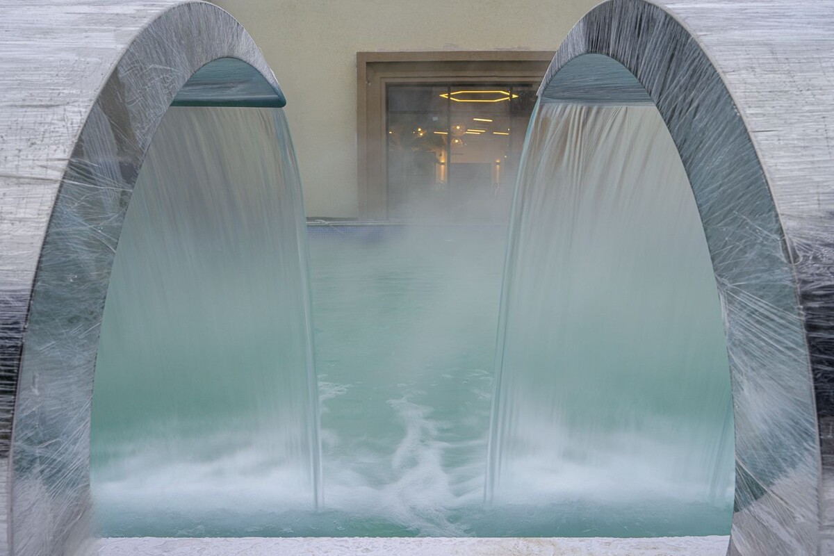 Теплый уличный бассейн в Termoland Внуково