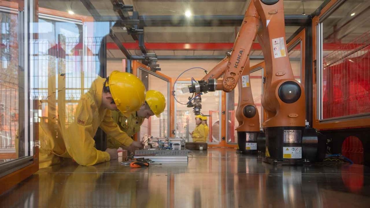    Свердловский пул