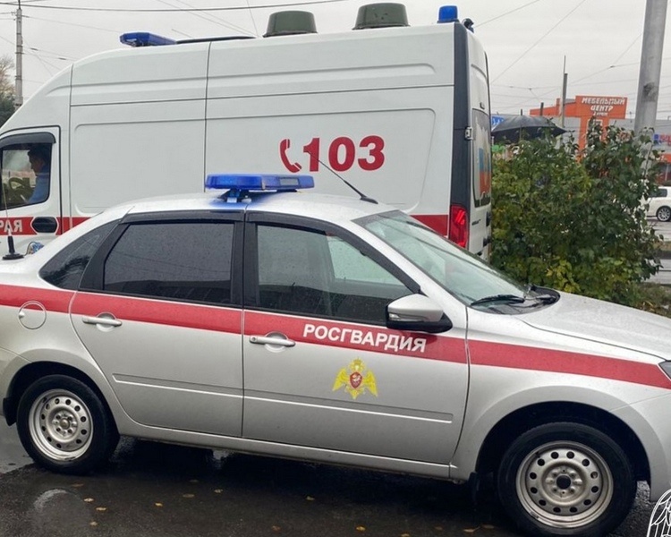     В Курской области машины скорой помощи находятся под охраной Росгвардии